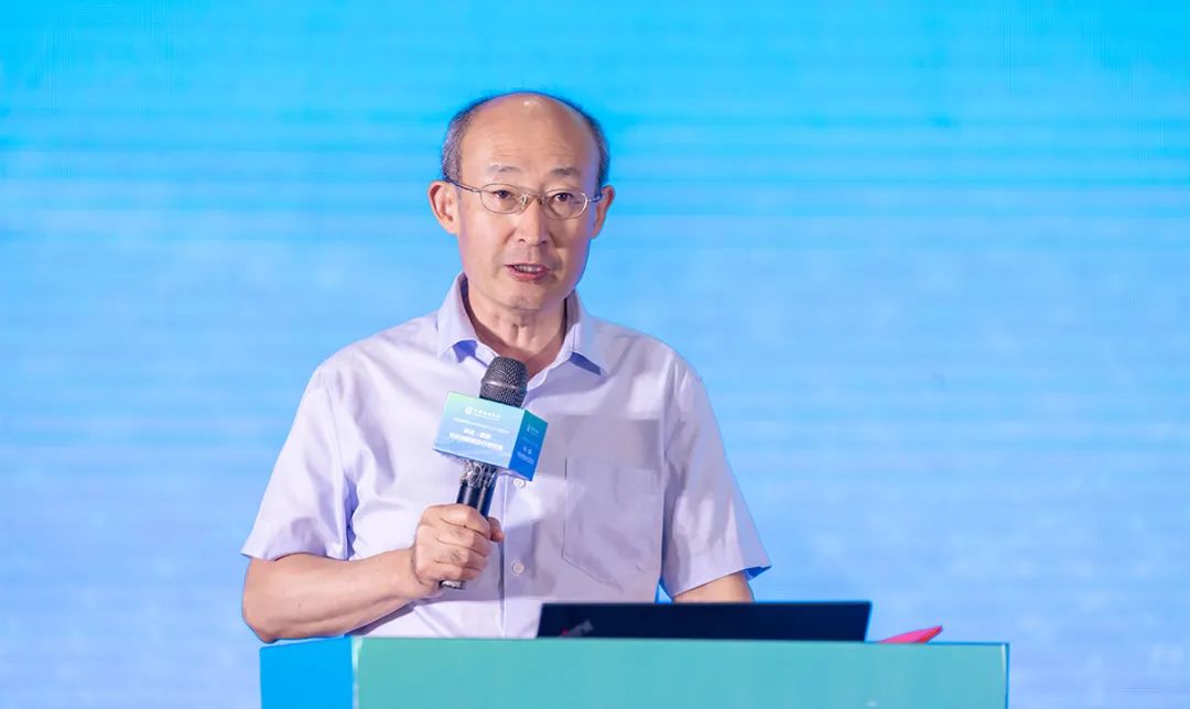 中国酒业协会副秘书长杜小威