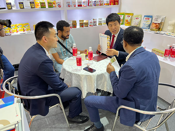 新闻图片2.jpg 新闻图片2.jpg