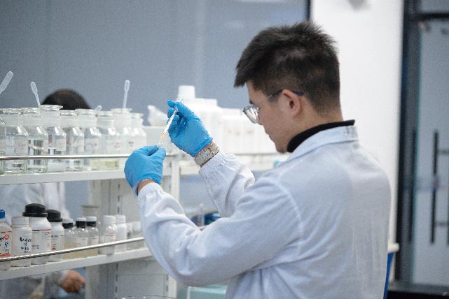 Compound Protease Makes Low-Protein Diets 