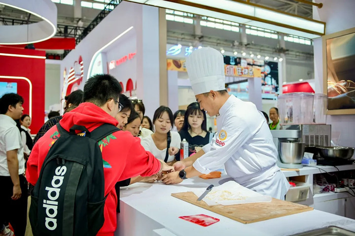 安琪酵母举办了技术交流和产品演示活动