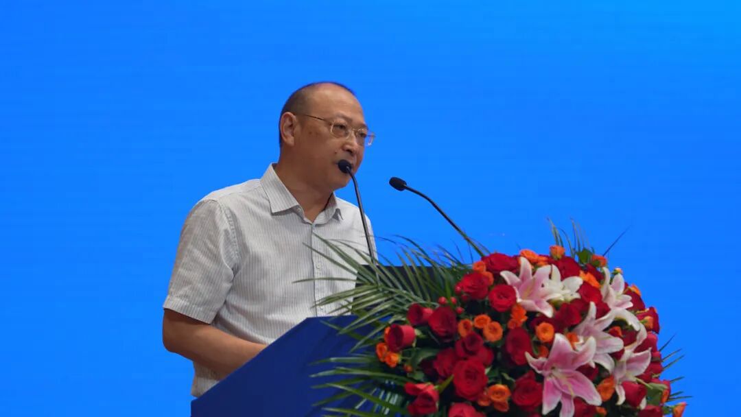 中国农业生产资料流通协会副会长 符纯华 中国农业生产资料流通协会副会长 符纯华